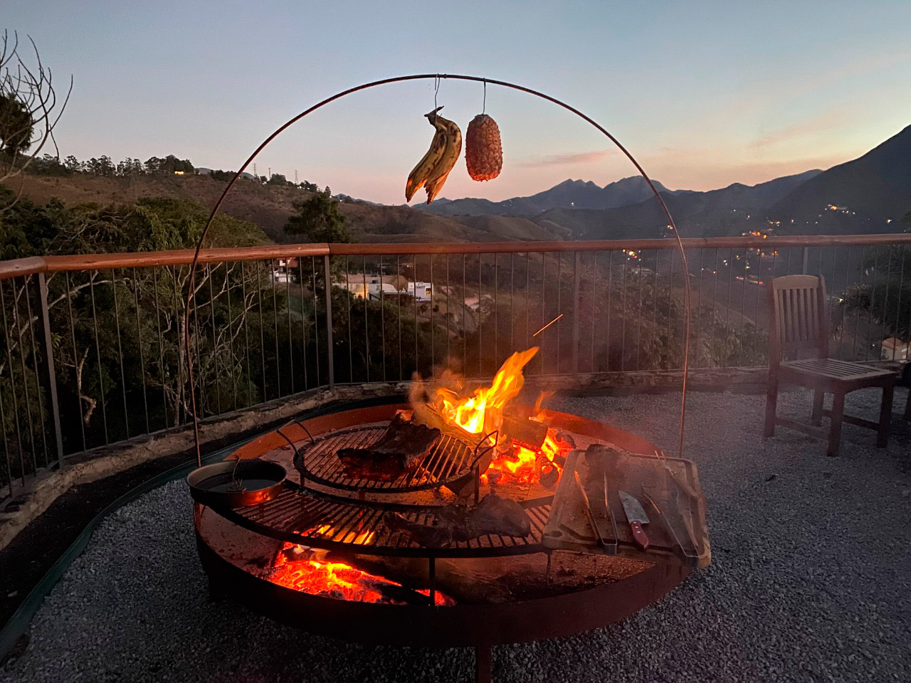 Ambientes externos com fogo de chão